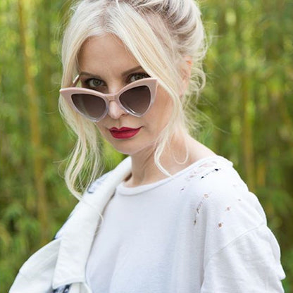 Women's Personalized Cat Eye Sunglasses Large Frame Vintage Sunglasses Sexy Catwalk Glasses