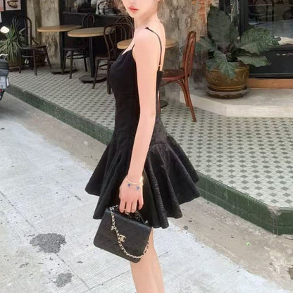 Women's Design Sense V-neck Waist-tight Slim Fit Dress