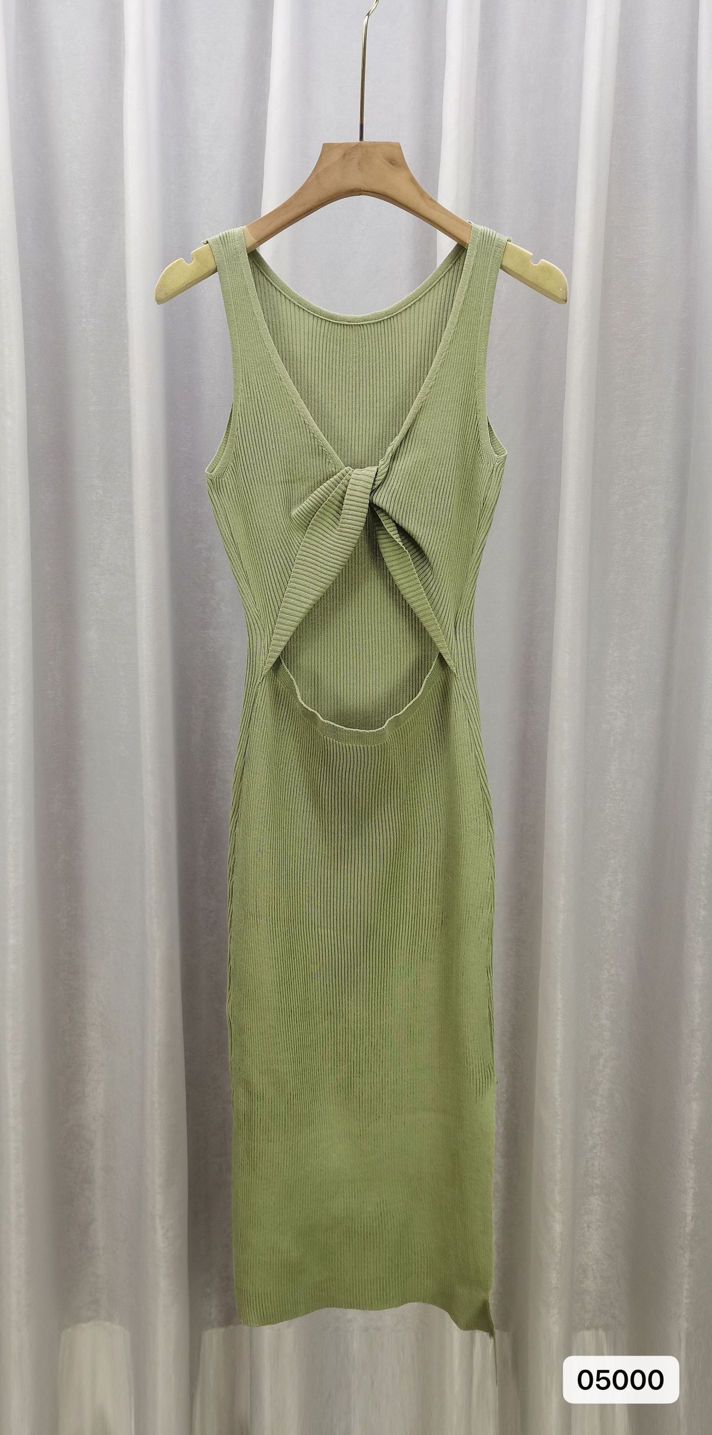 Light Luxury All-match Twisted Hollow Slim Hip Skirt