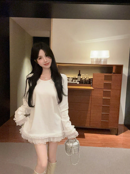 Korean Style Sweet Lace Hemline Stitching Dralon Long Sleeve Top